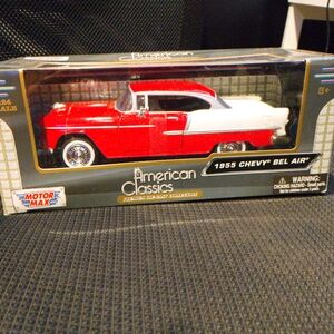 Motor max American classics 1955 Chevy Bel Air edition (red and white) ORIGINAL